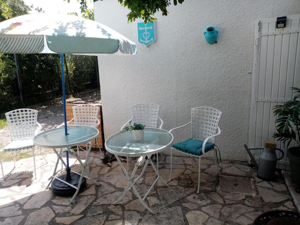 Le Flamant Rose Bed and Breakfast Salin-de-Giraud Εξωτερικό φωτογραφία