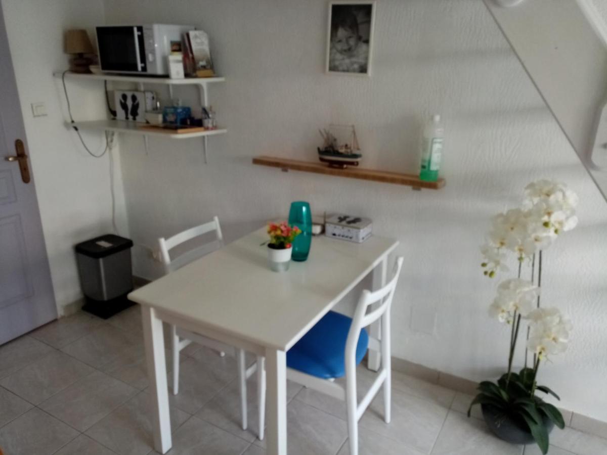 Le Flamant Rose Bed and Breakfast Salin-de-Giraud Εξωτερικό φωτογραφία